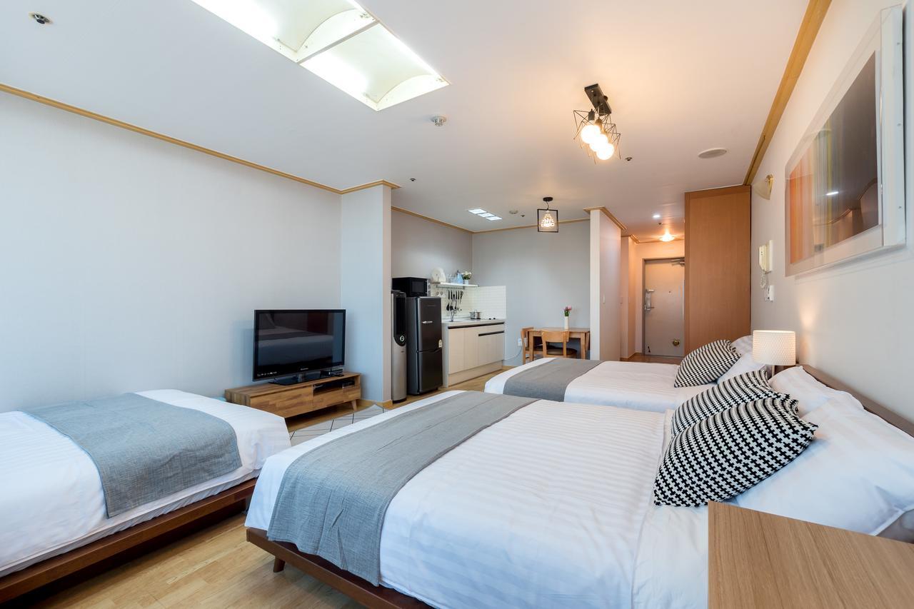 Apartment Willow House Hongdae *