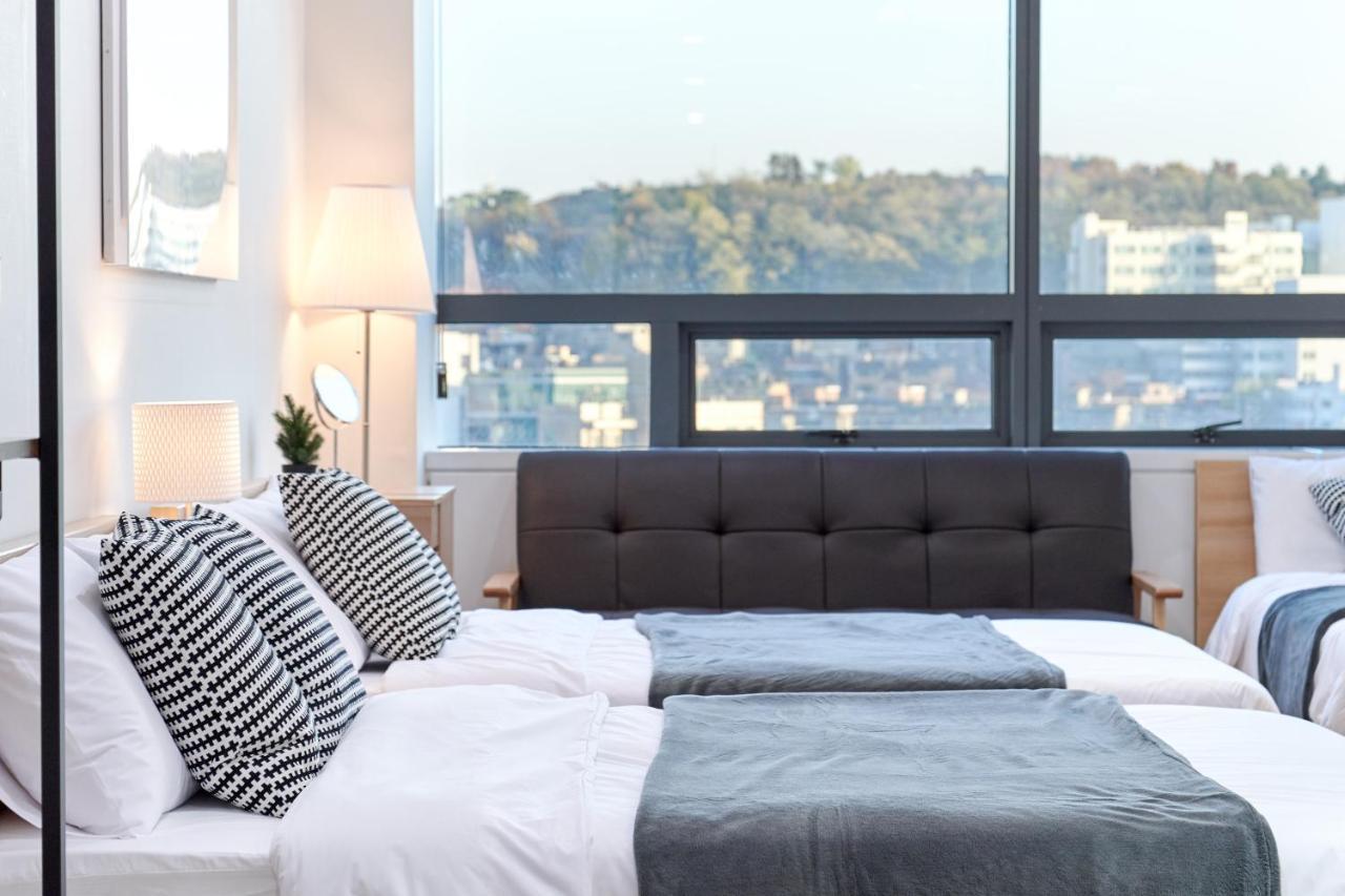 Willow House Hongdae *