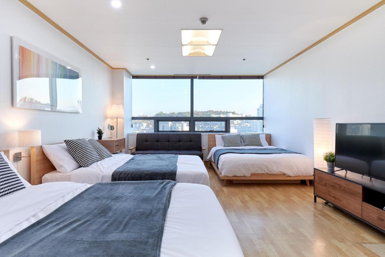 Willow House Hongdae *