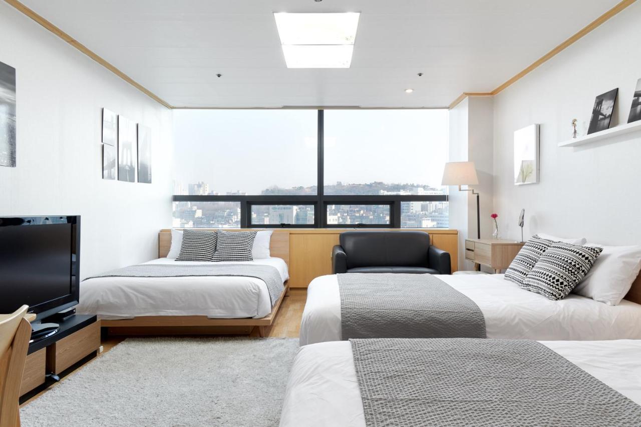 Willow House Hongdae *