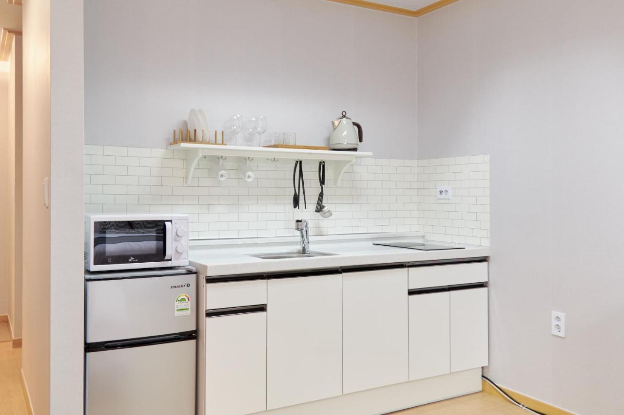 Willow House Hongdae Apartment