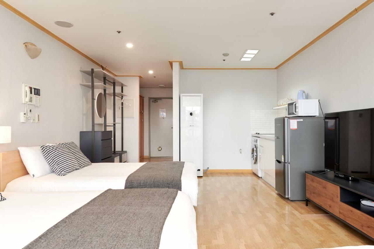 Willow House Hongdae Apartment *