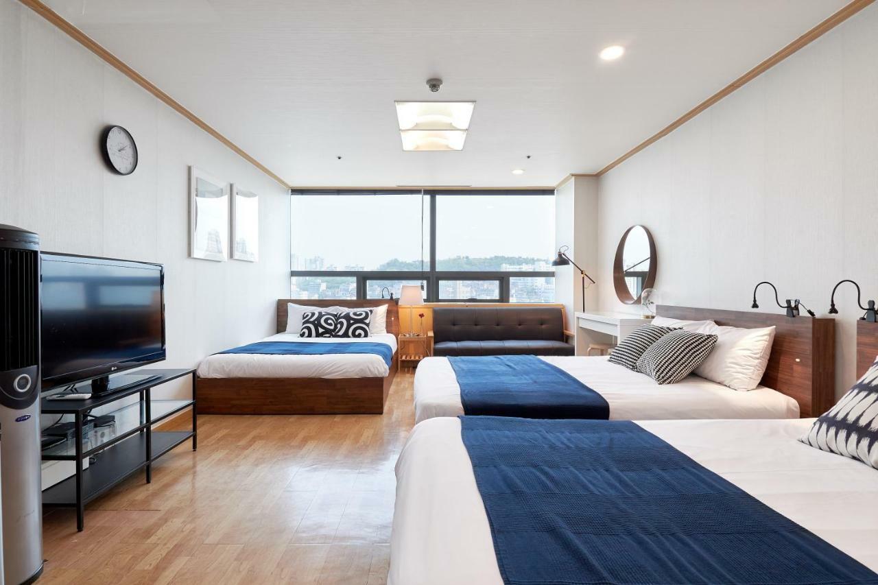 Willow House Hongdae *