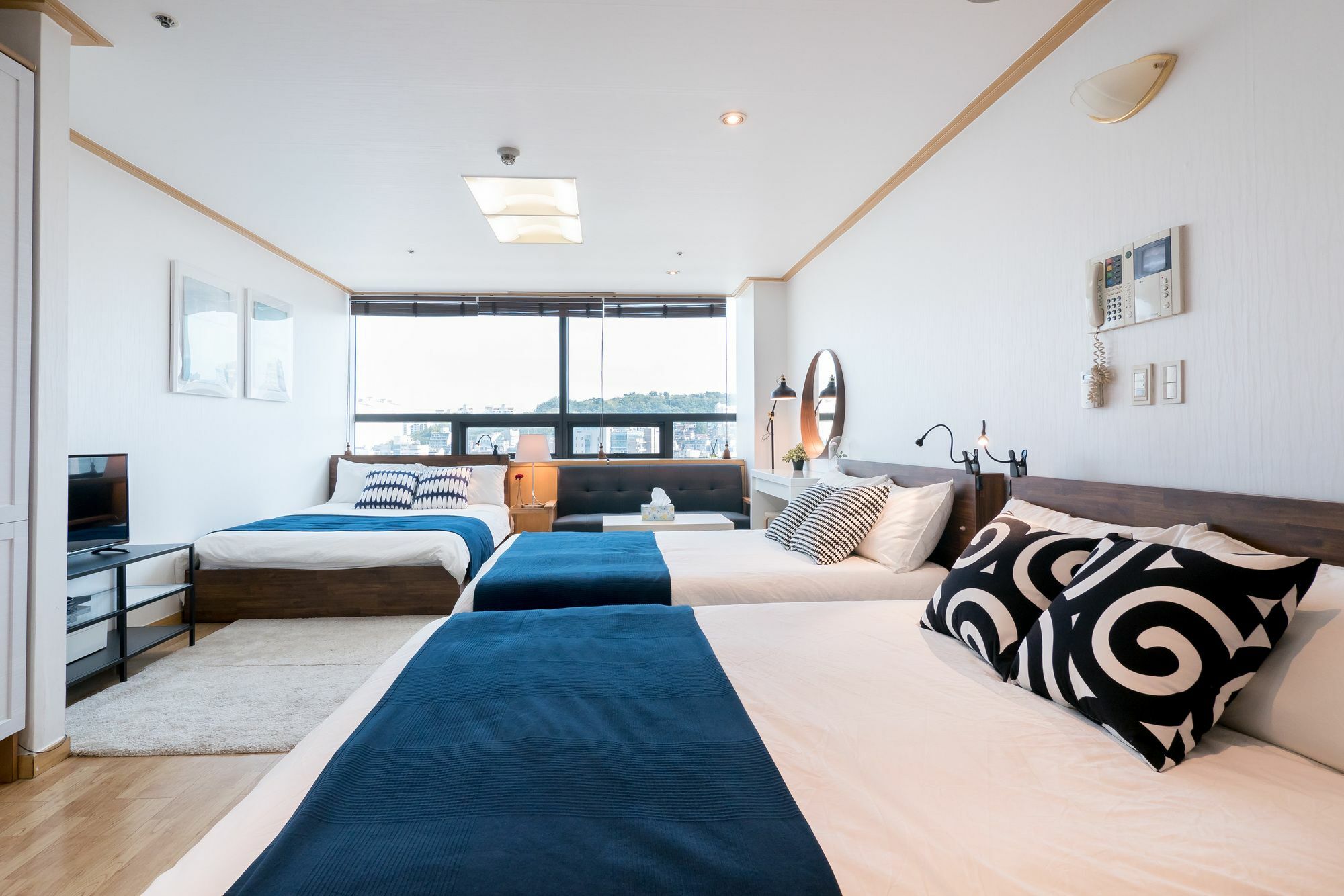 Apartment Willow House Hongdae Seoul