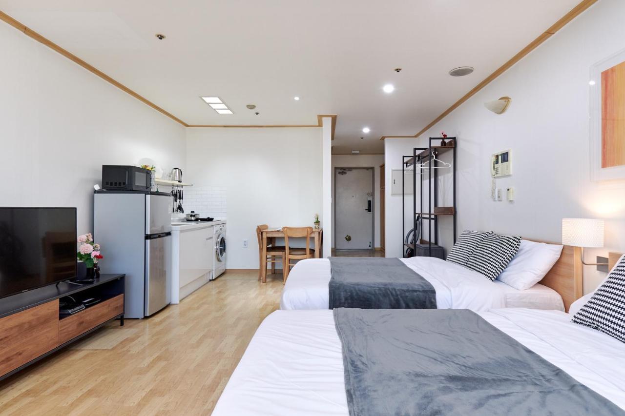 Willow House Hongdae Apartment